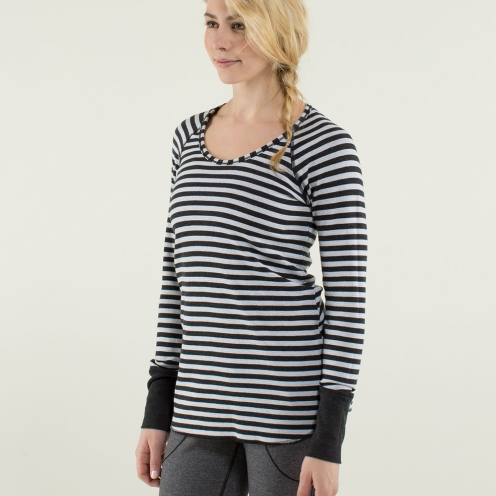 Lululemon Open Your Heart Reversible Long Sleeve 4 Heathered Black Stripe 2013